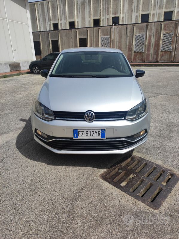 Usata VW Polo 90 CV (66 kW) 2015 Grigio Utilitaria
