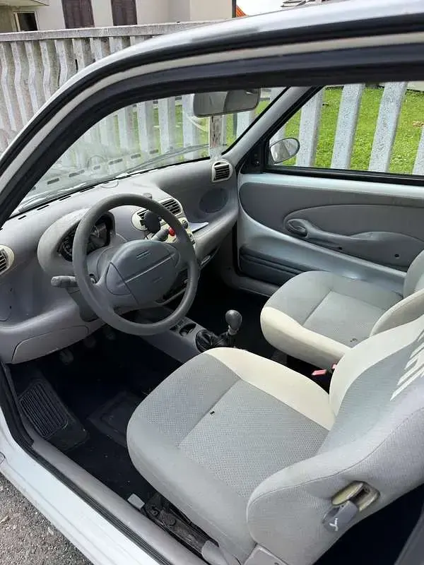 Usata Fiat 600 Anniversary 54 CV (39 kW) 2007 Utilitaria