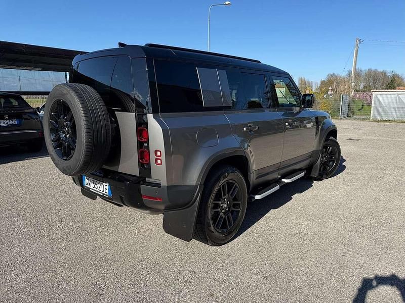 Usata Land Rover Defender S 200 CV (147 kW) 2024 Grigio SUV