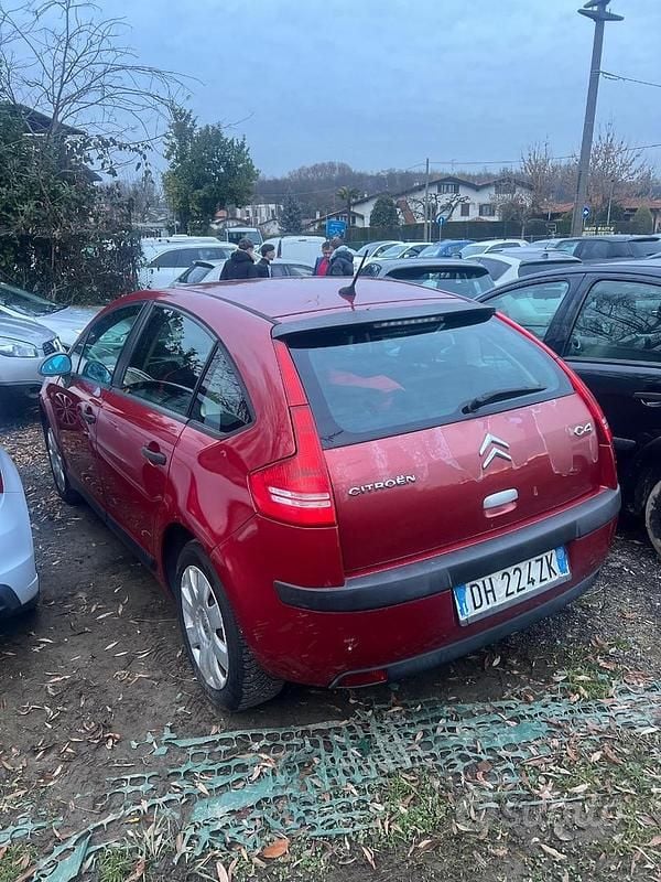 Usata Citroën C4 88 CV (64 kW) 2007 Rosso Utilitaria