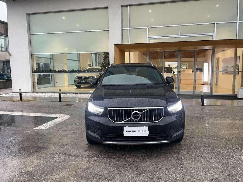 Nero Usata 2021 Volvo XC40 SUV | 24.900 € (Buon prezzo) - Immagine 1/4