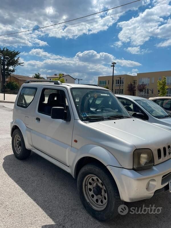 Usata Suzuki Jimny 80 CV (58 kW) 2004 SUV