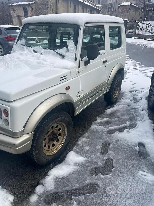 Usata Suzuki Samurai 64 CV (47 kW) 2002 Bianco SUV