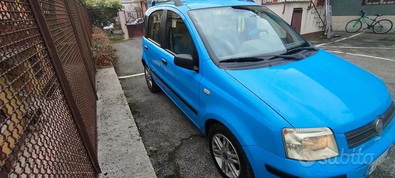 Usata 2005 Fiat Panda Dynamic Utilitaria | 2700 € (Buon prezzo) - Immagine 1/4