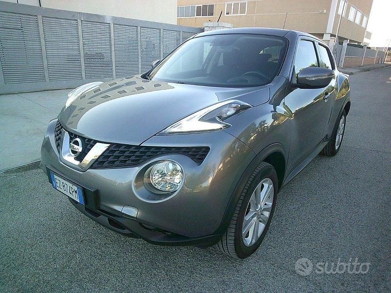 Usata Nissan Juke Acenta 110 CV (80 kW) 2015 Grigio SUV