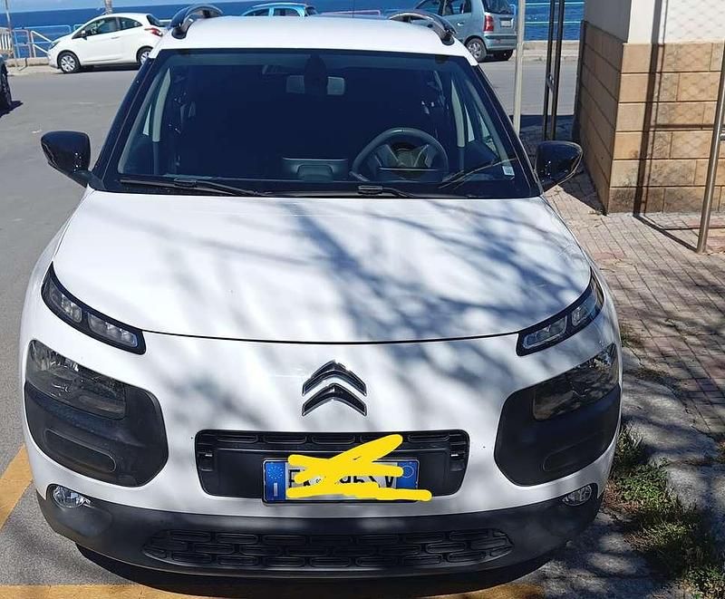 Usata Citroën C4 82 CV (60 kW) 2017 Bianco SUV