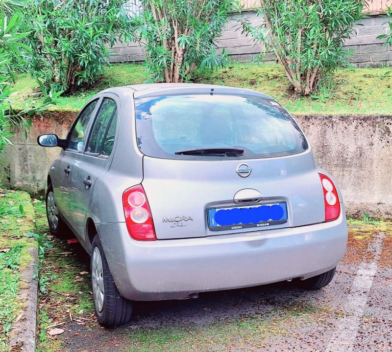Grigio Usata 2005 Nissan Micra Utilitaria | 1000 € (Ottimo prezzo) - Immagine 1/4