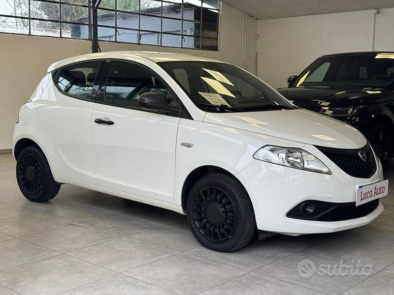 Usata Lancia Ypsilon S 69 CV (50 kW) 2020 Bianco Utilitaria