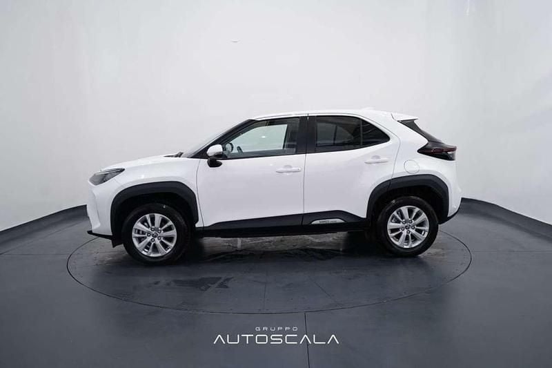 Usata Toyota Yaris Cross Business Edition 92 CV (67 kW) 2023 Bianco SUV