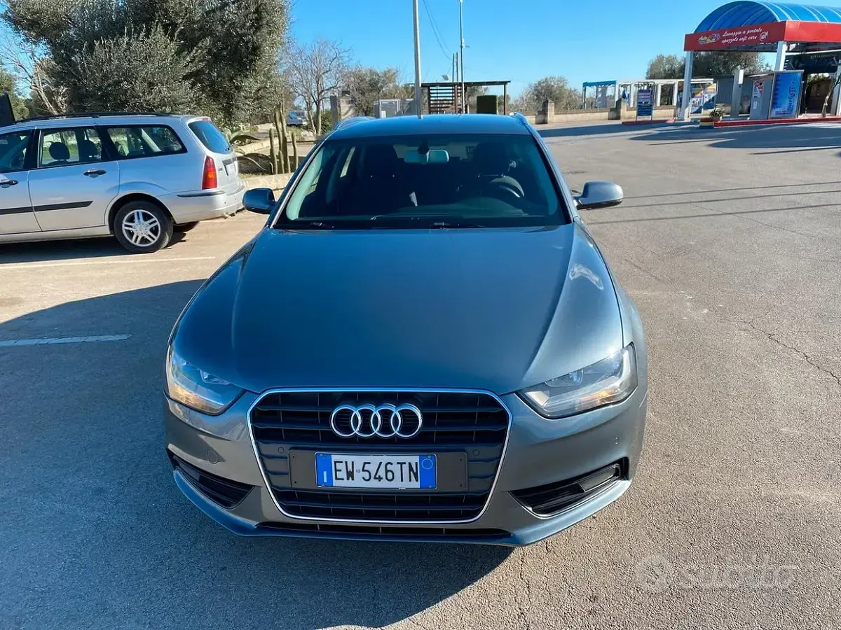 Usata Audi A4 143 CV (105 kW) 2012 Grigio Station wagon