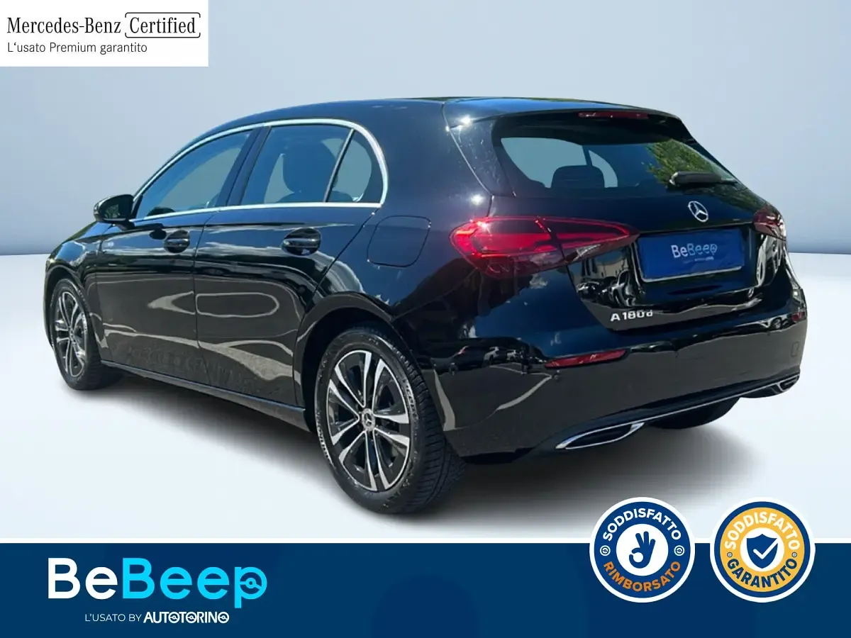 Usata Mercedes A180 Advanced 116 CV (85 kW) 2023 Nero metallizzato Berlina