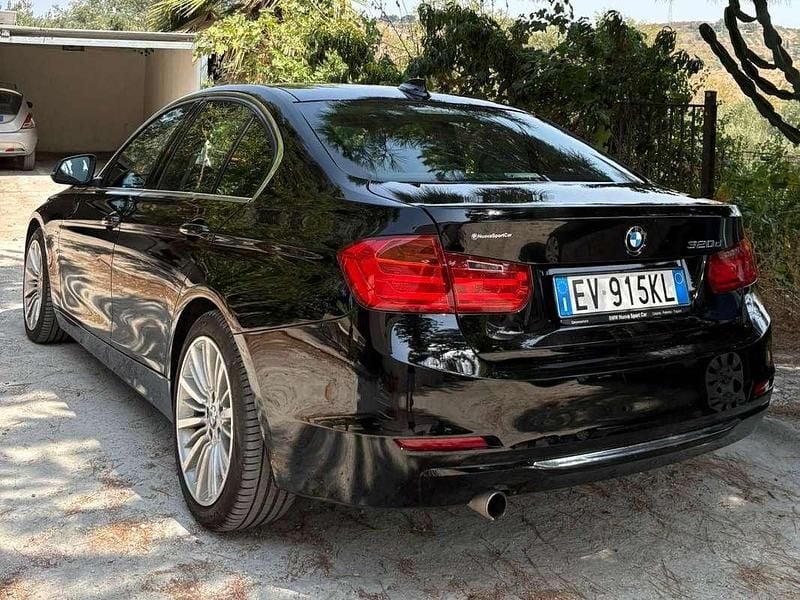 Usata BMW 316 Luxury Line 116 CV (85 kW) 2014 Nero Berlina