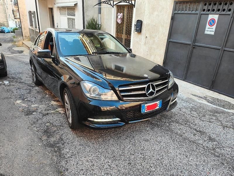 Usata Mercedes C200 136 CV (100 kW) 2013 Nero Berlina