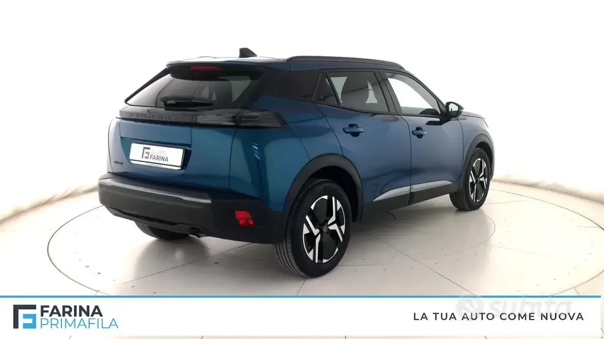 Usata Peugeot 2008 Allure 101 CV (74 kW) 2025 Blu SUV