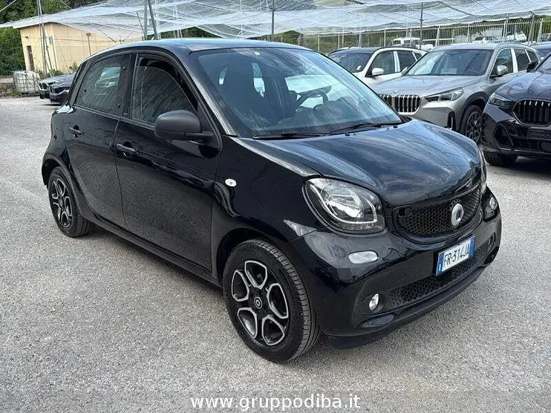 Usata Smart ForFour Passion 90 CV (66 kW) 2018 Nero Utilitaria