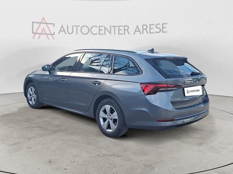 Usata Skoda Octavia Executive 150 CV (110 kW) 2023 Grigio grigio Station wagon