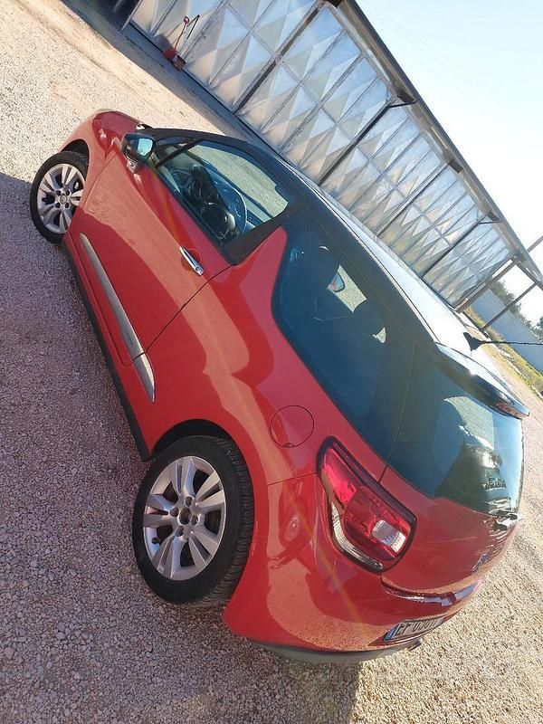 Usata DS Automobiles DS3 2011 Rosso Coupé