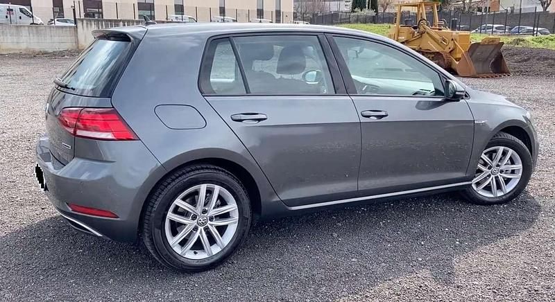 Usata VW Golf VII Business 131 CV (96 kW) 2019 Berlina