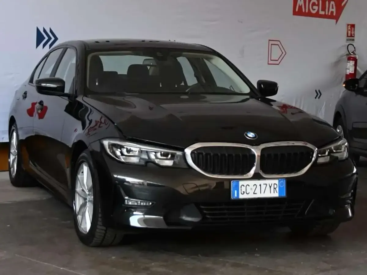 Usata BMW 320 190 CV (139 kW) 2020 Nero Berlina