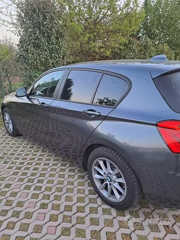 Usata BMW 118 Advantage 2017 Grigio Utilitaria