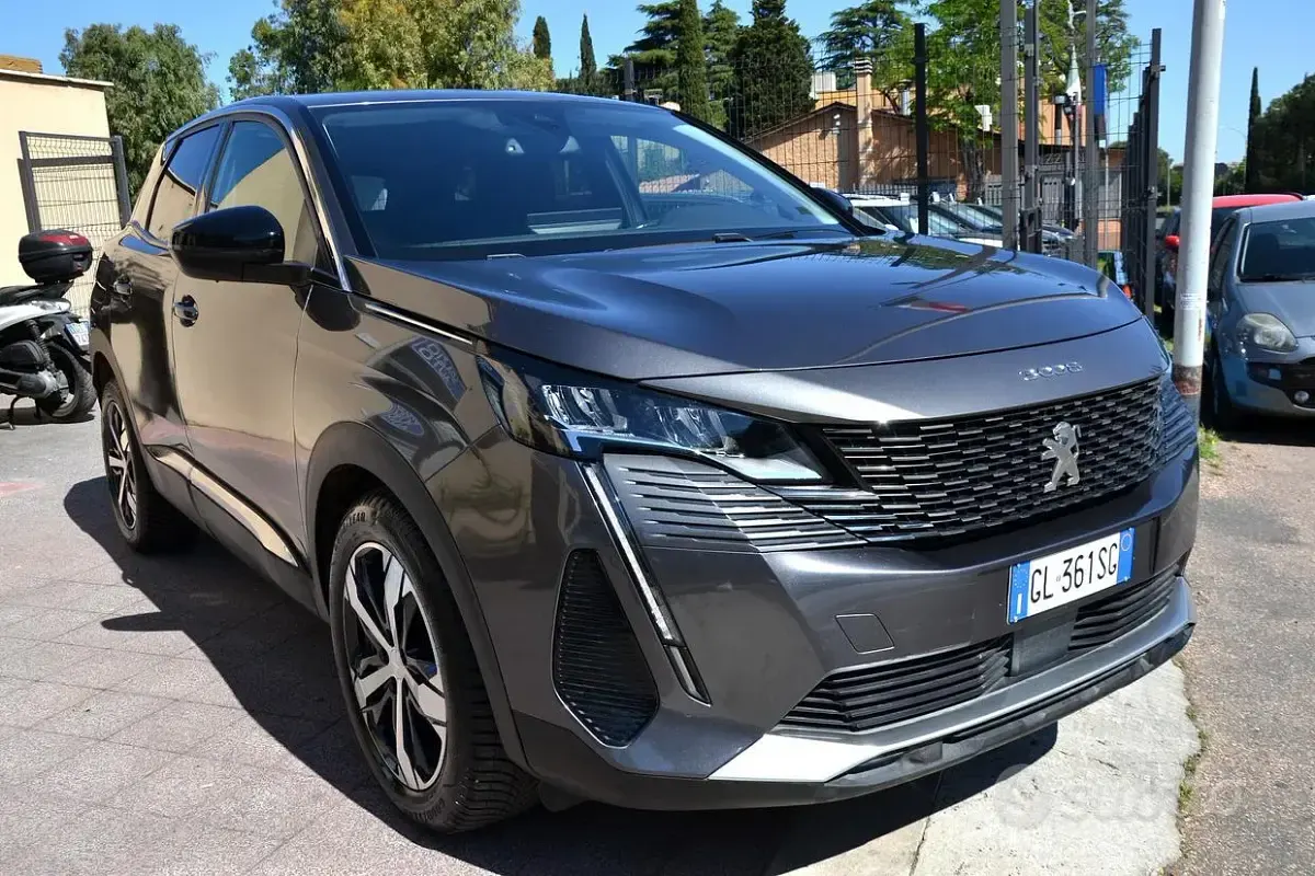 Usata Peugeot 3008 Allure 131 CV (96 kW) 2022 Grigio SUV