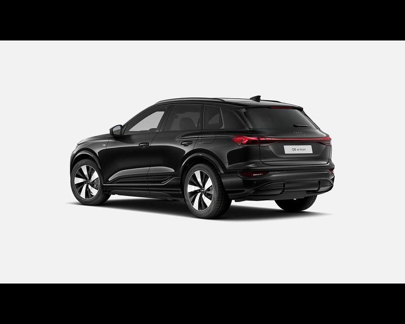 Nuova Audi Q6 e-tron S-Line 239 kW (326 CV) 2025 Nero SUV