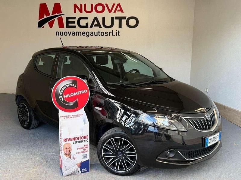 Usata Lancia Ypsilon S 69 CV (50 kW) 2023 Grigio Utilitaria