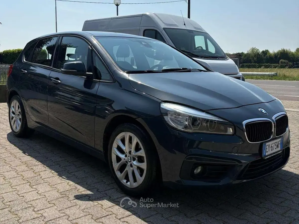 Usado BMW 218 Active Tourer 150 CV (110 kW) 2015 Gris Monovolumen