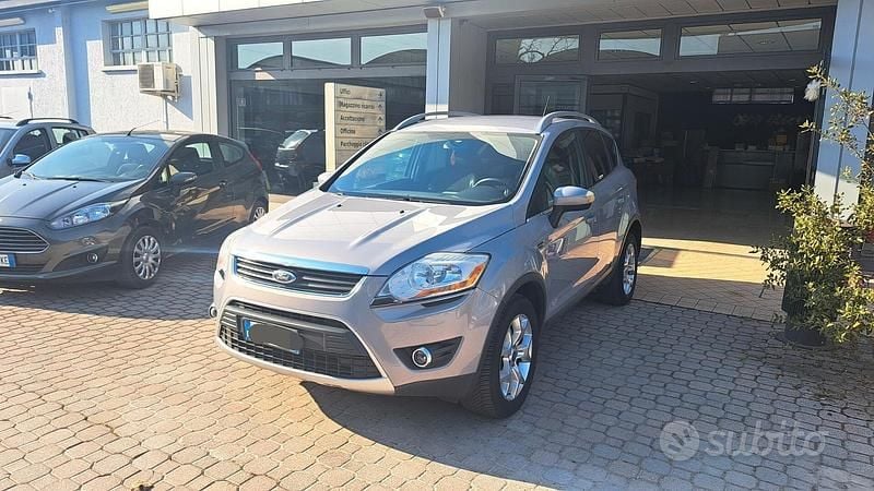 Usata Ford Kuga Titanium 140 CV (102 kW) 2011 Grigio SUV