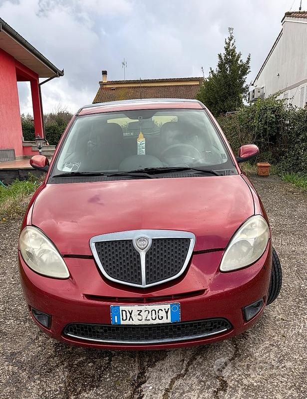 Usata Lancia Ypsilon 77 CV (56 kW) 2010 Utilitaria