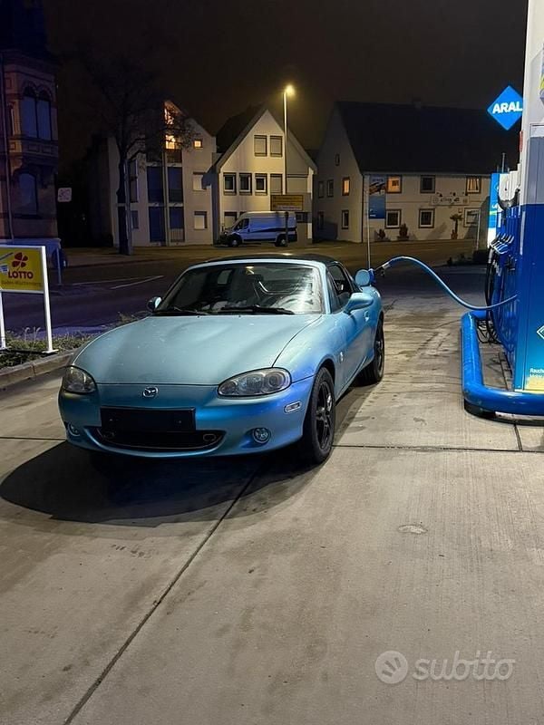 Usata Mazda MX5 Inclusive 146 CV (107 kW) 2001 Cabrio