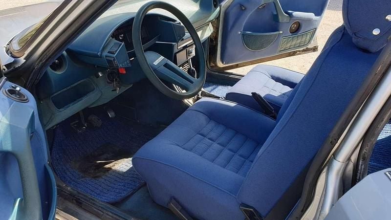 Usata Citroën CX 106 CV (77 kW) 1982 Argento Berlina