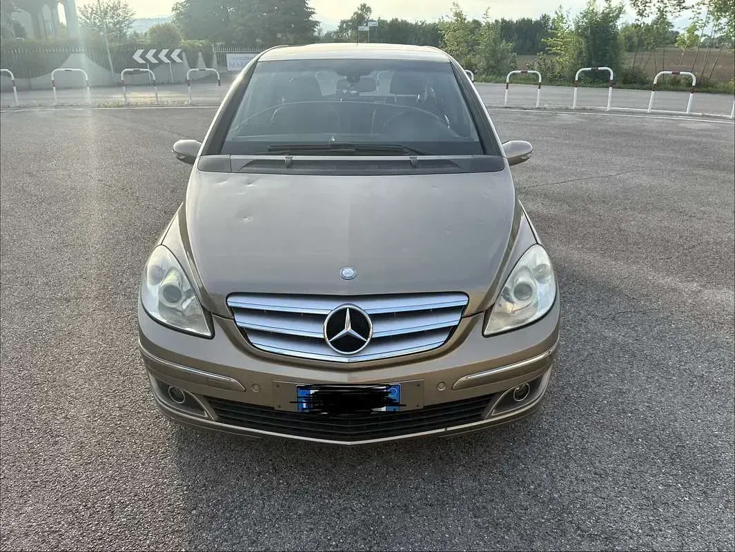 Usata Mercedes B180 109 CV (80 kW) 2008 Monovolume