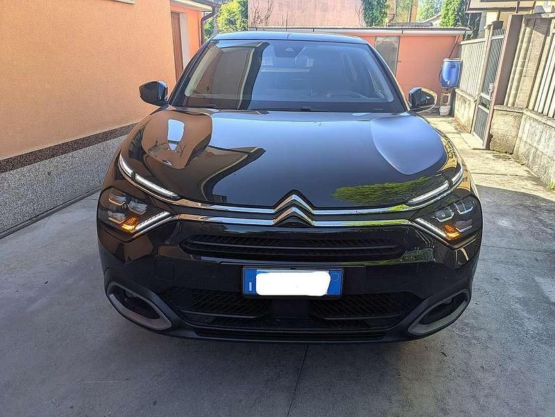 Nero Usata 2022 Citroën C4 PureTech Tre volumi | 16.200 € (Cara) - Immagine 1/4