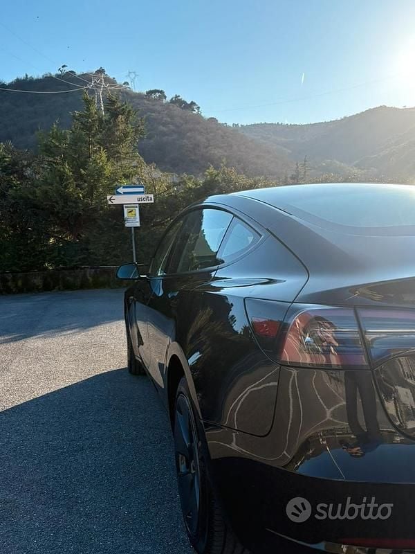 Usata Tesla Model 3 Long Range RWD 366 kW (498 CV) 2023 Berlina