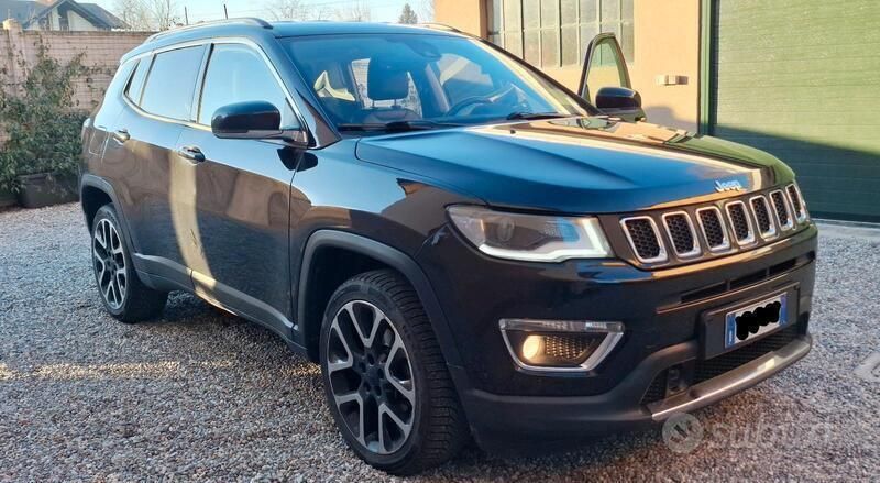 Nero Usata 2018 Jeep Compass Limited SUV | 16.500 € (Buon prezzo) - Immagine 1/4