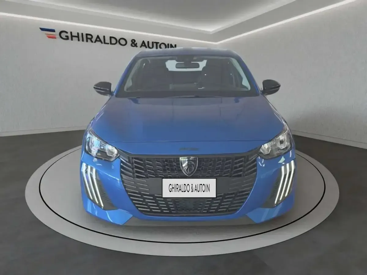 Usata Peugeot 208 Active 75 CV (55 kW) 2024 Blu/azzurro Utilitaria