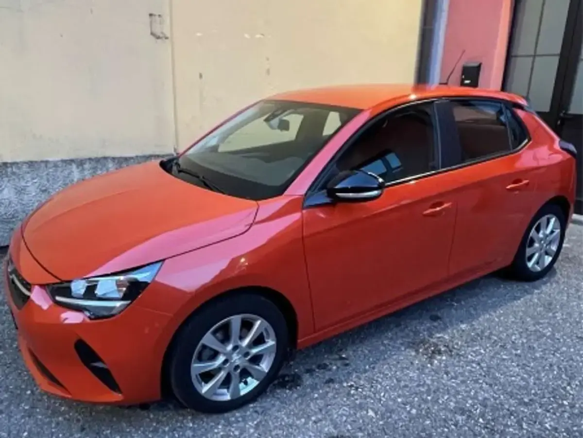 Usata Opel Corsa Edition 75 CV (55 kW) 2021 Arancione Utilitaria