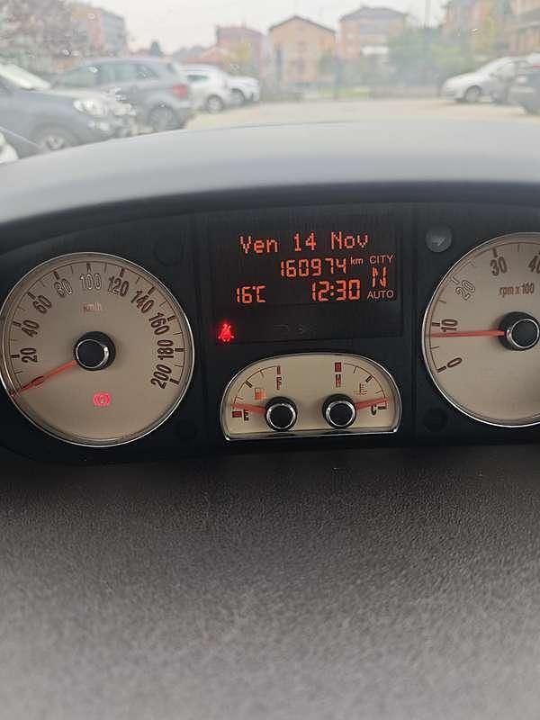 Usata Lancia Musa 95 CV (69 kW) 2005 Monovolume