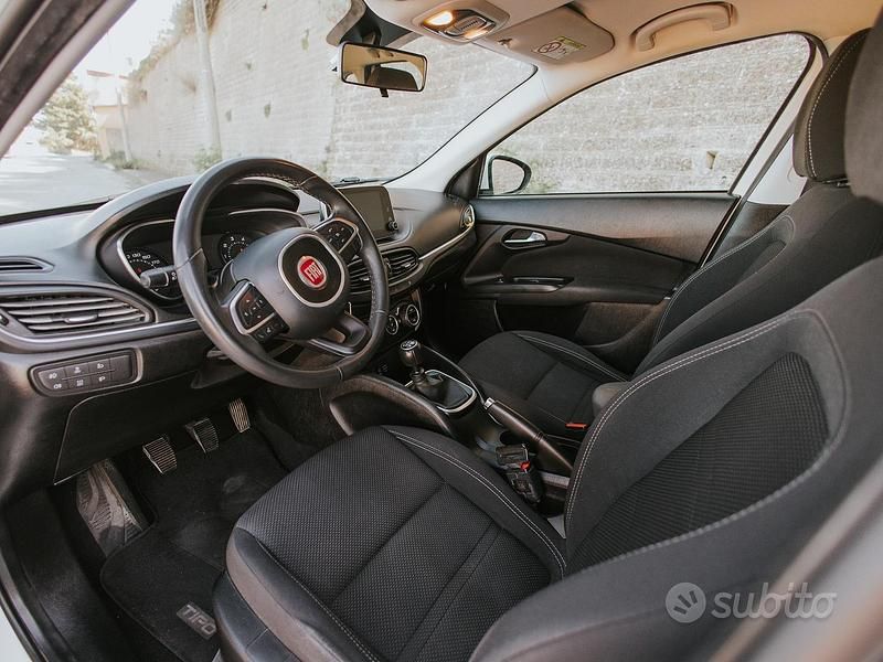 Usata Fiat Tipo Lounge 120 CV (88 kW) 2018 Bianco Station wagon