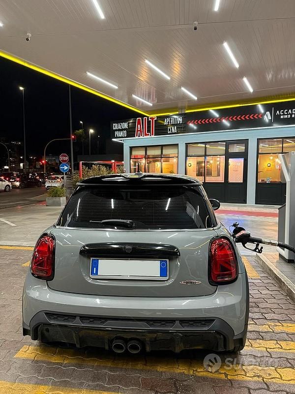 Usata Mini John Cooper Works 102 CV (75 kW) 2022 Grigio Utilitaria