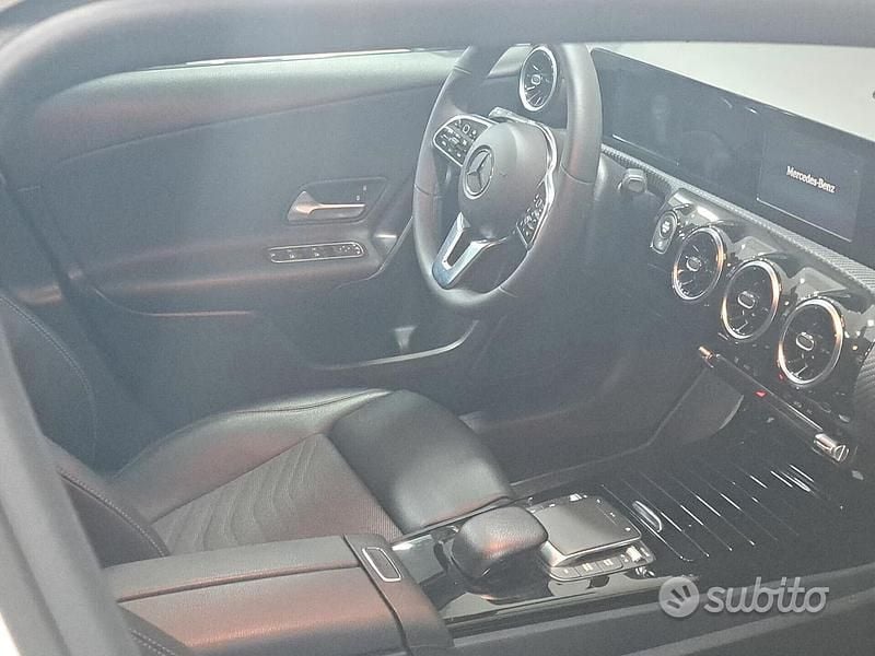 Usata Mercedes A180 116 CV (85 kW) 2022 Bianco Berlina