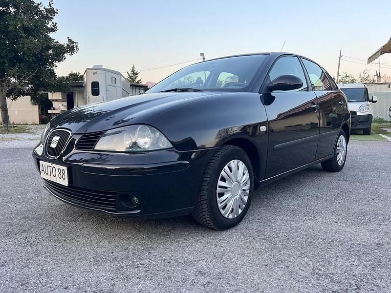 Usata Seat Ibiza 74 CV (54 kW) 2003 Nero Utilitaria