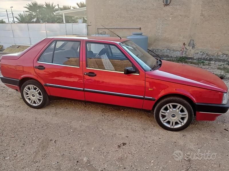 Rosso Usata 1988 Fiat Croma Tre volumi | 9000 € - Immagine 1/4