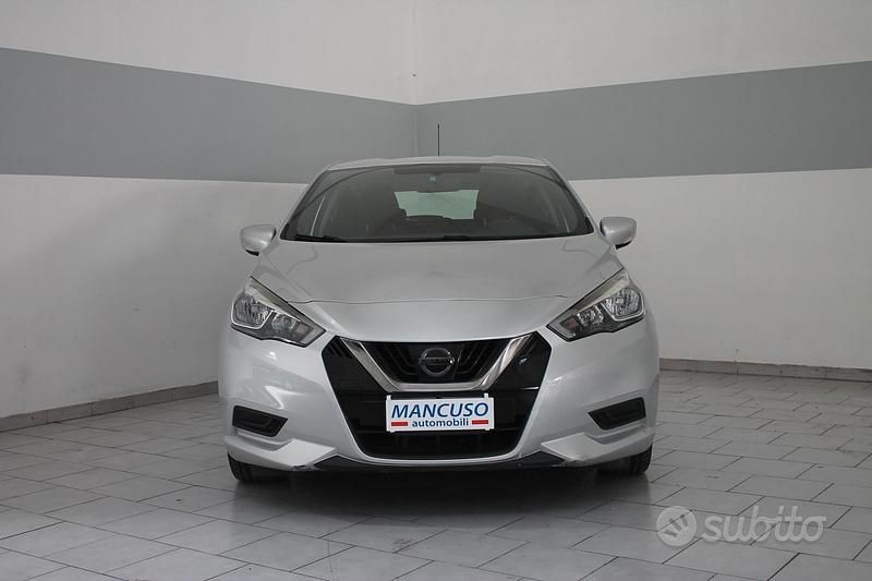 Usata Nissan Micra Acenta 89 CV (65 kW) 2018 Grigio Berlina