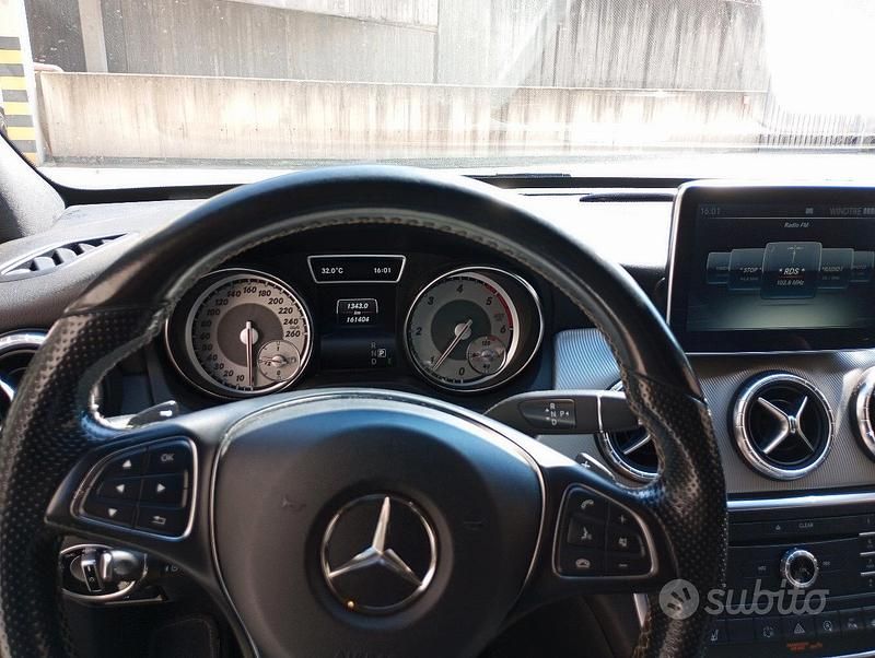 Usata Mercedes CLA220 2016 Nero Berlina