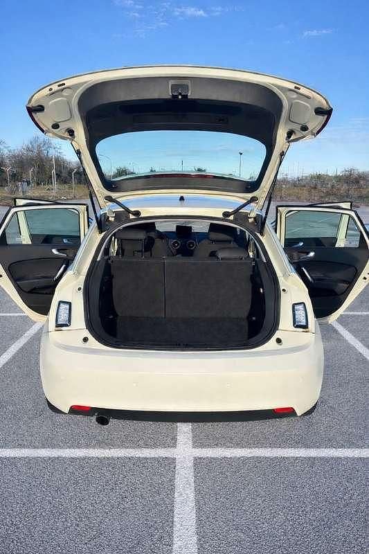 Usata Audi A1 Ambition 86 CV (63 kW) 2011 Bianco Utilitaria