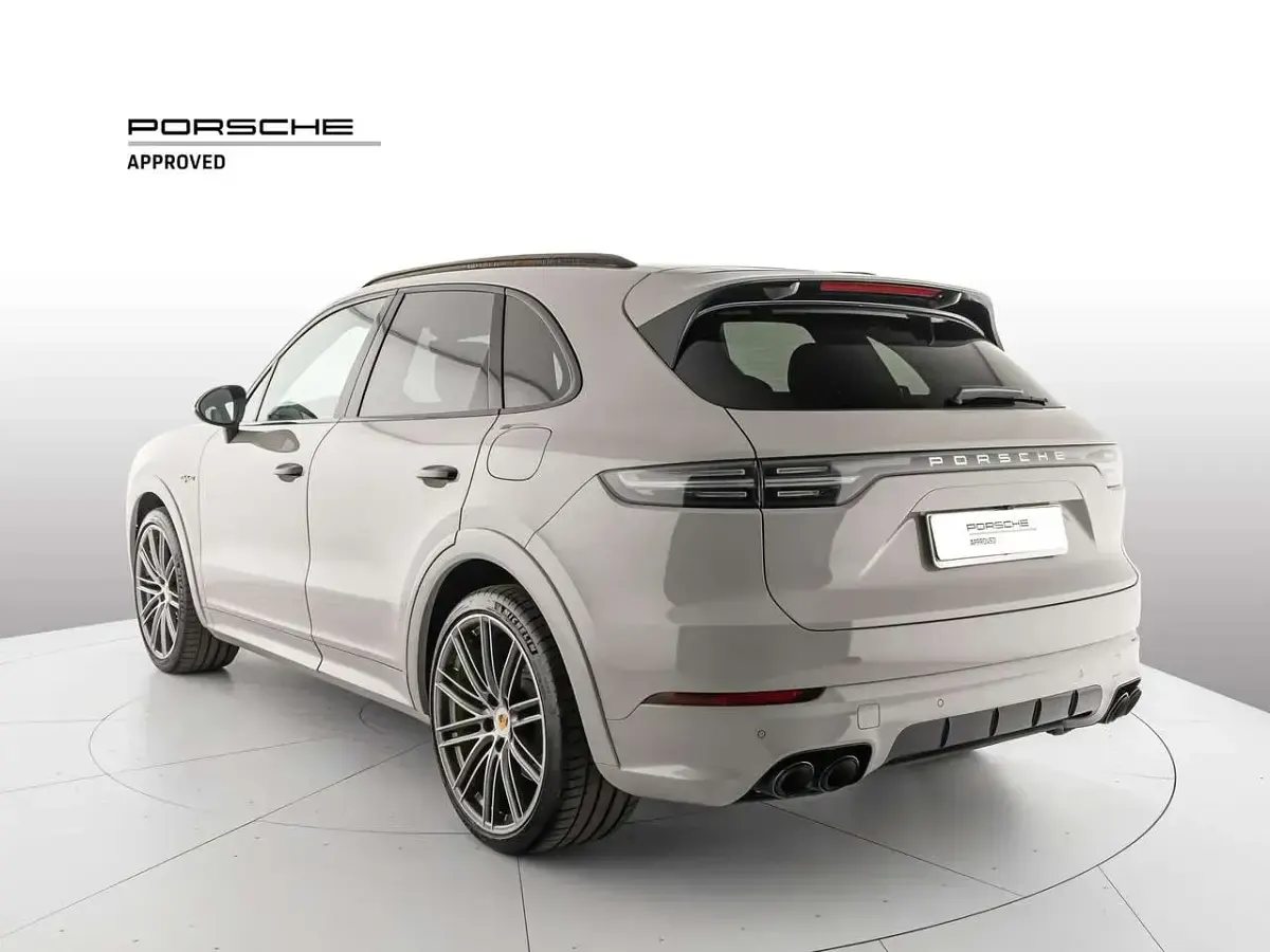 Usata Porsche Cayenne 462 CV (339 kW) 2020 Gesso SUV