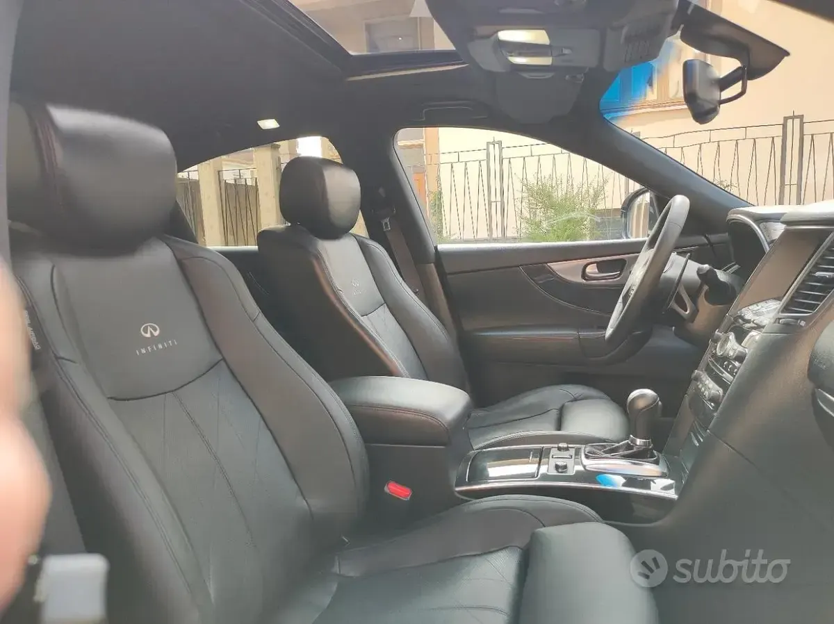 Usata Infiniti Fx30 238 CV (175 kW) 2010 Nero SUV