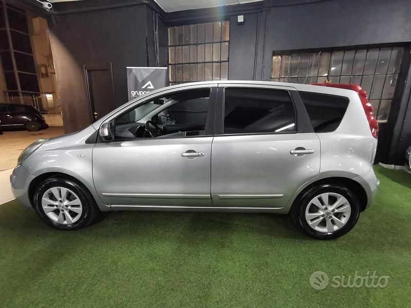Usata Nissan Note Acenta 88 CV (64 kW) 2009 Grigio Utilitaria